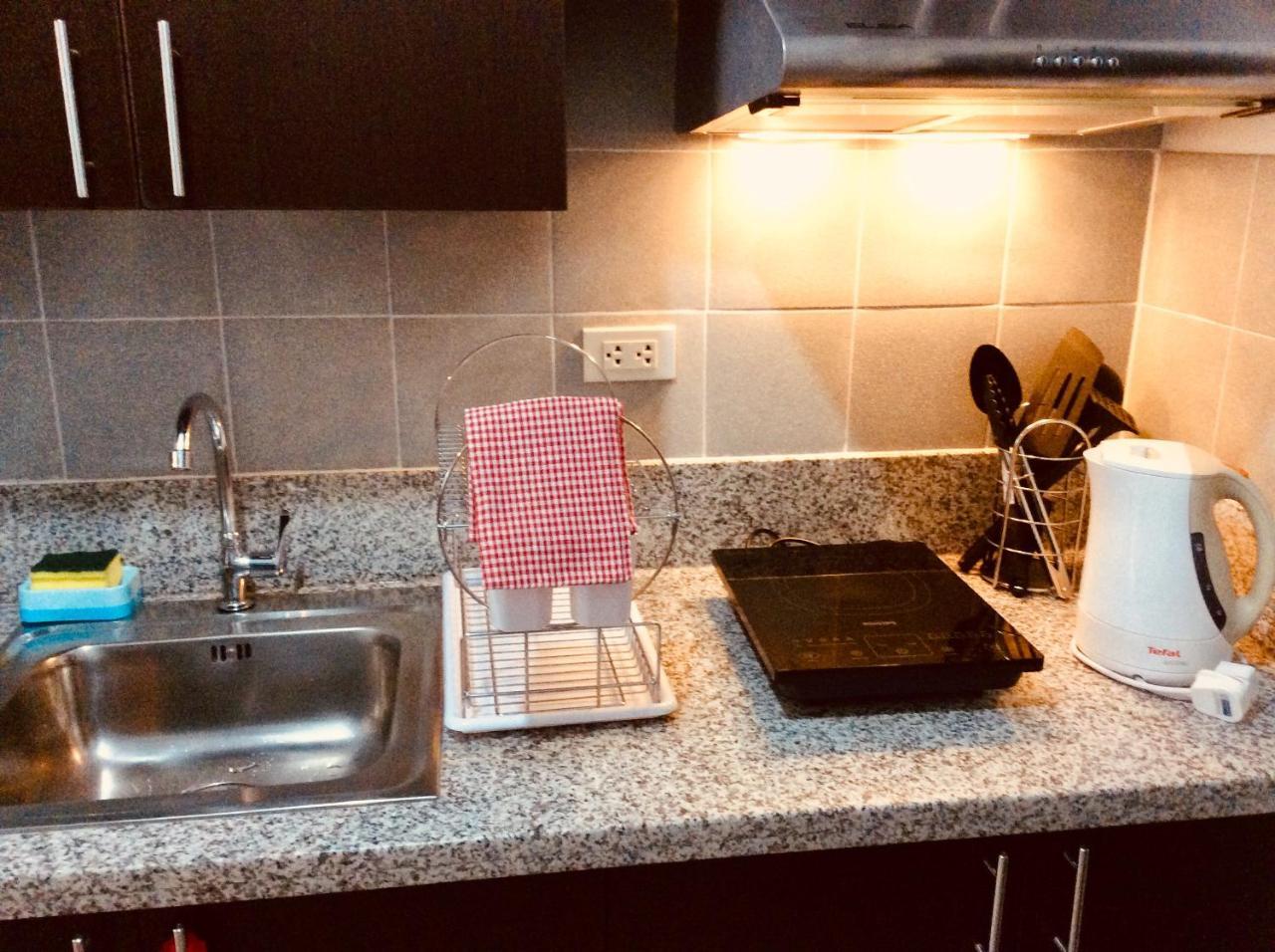 Studio Fully Furnished Manila Exteriör bild